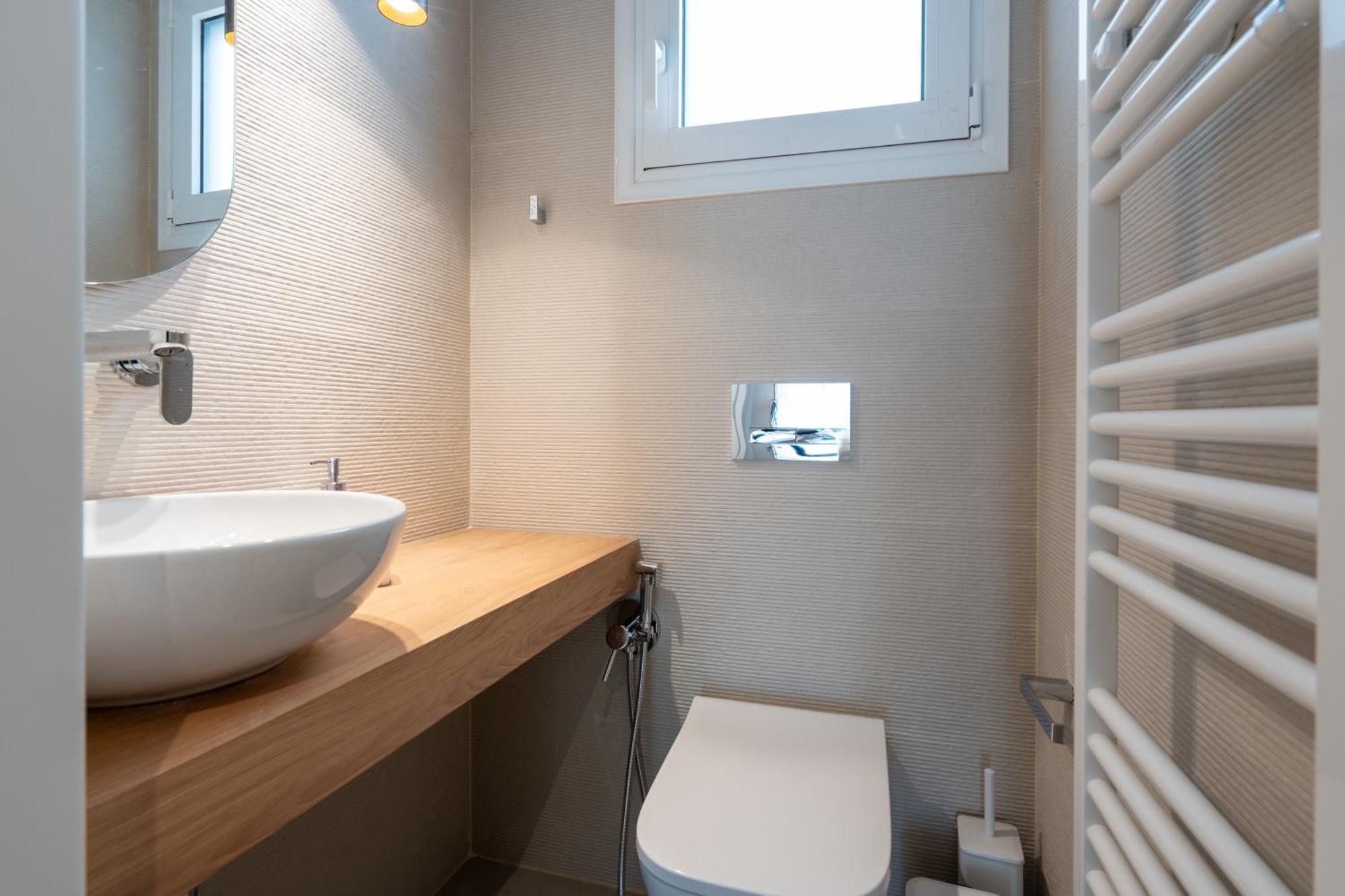 Corner Penthouse In Acropolis *