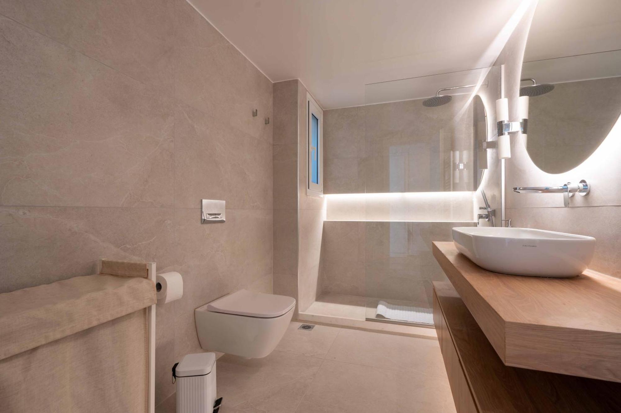 Apartment Corner Penthouse In Acropolis *