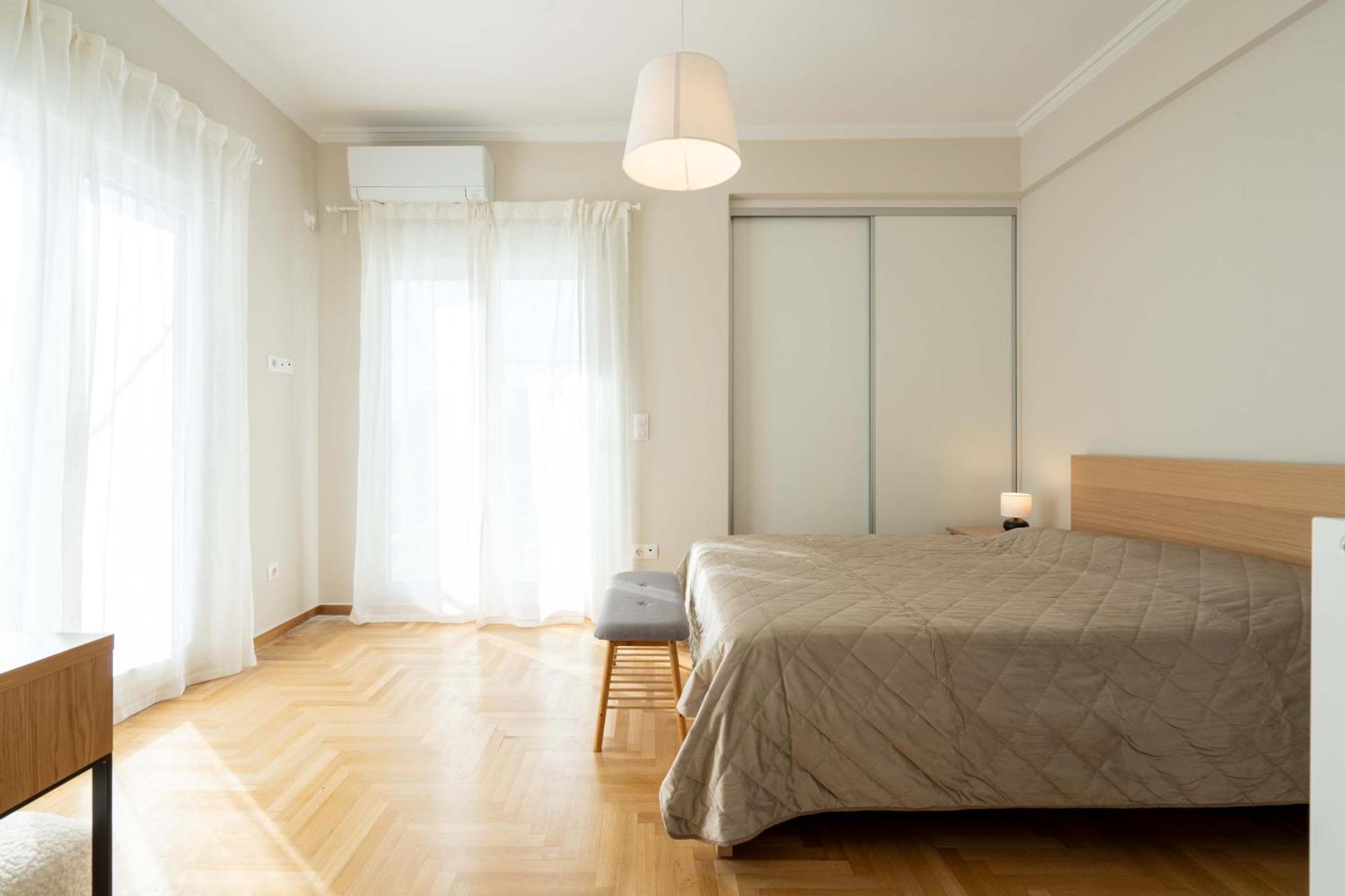Corner Penthouse In Acropolis Athens