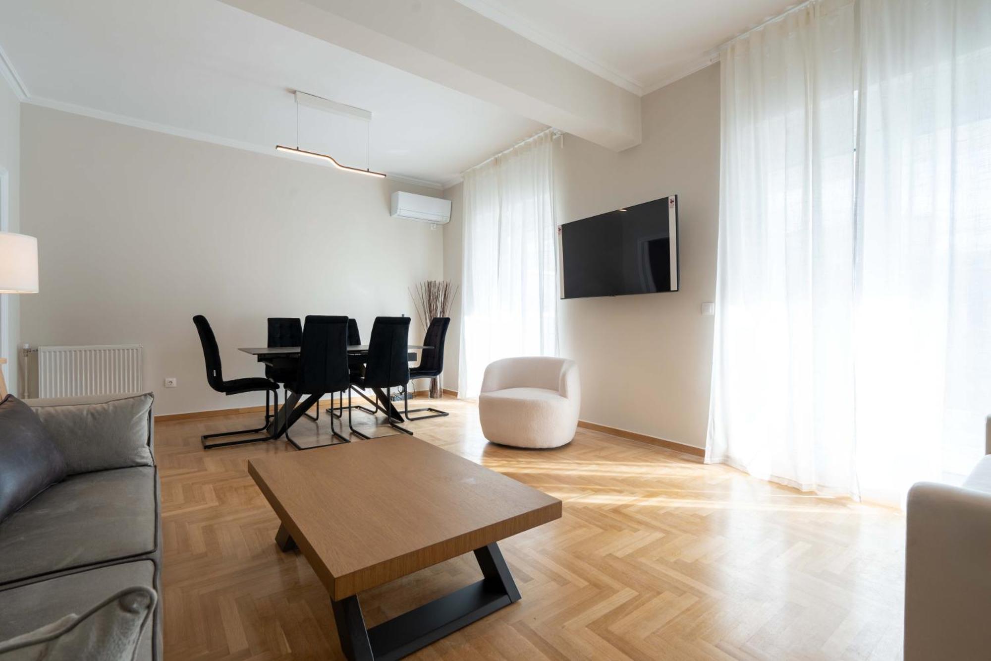 Corner Penthouse In Acropolis
