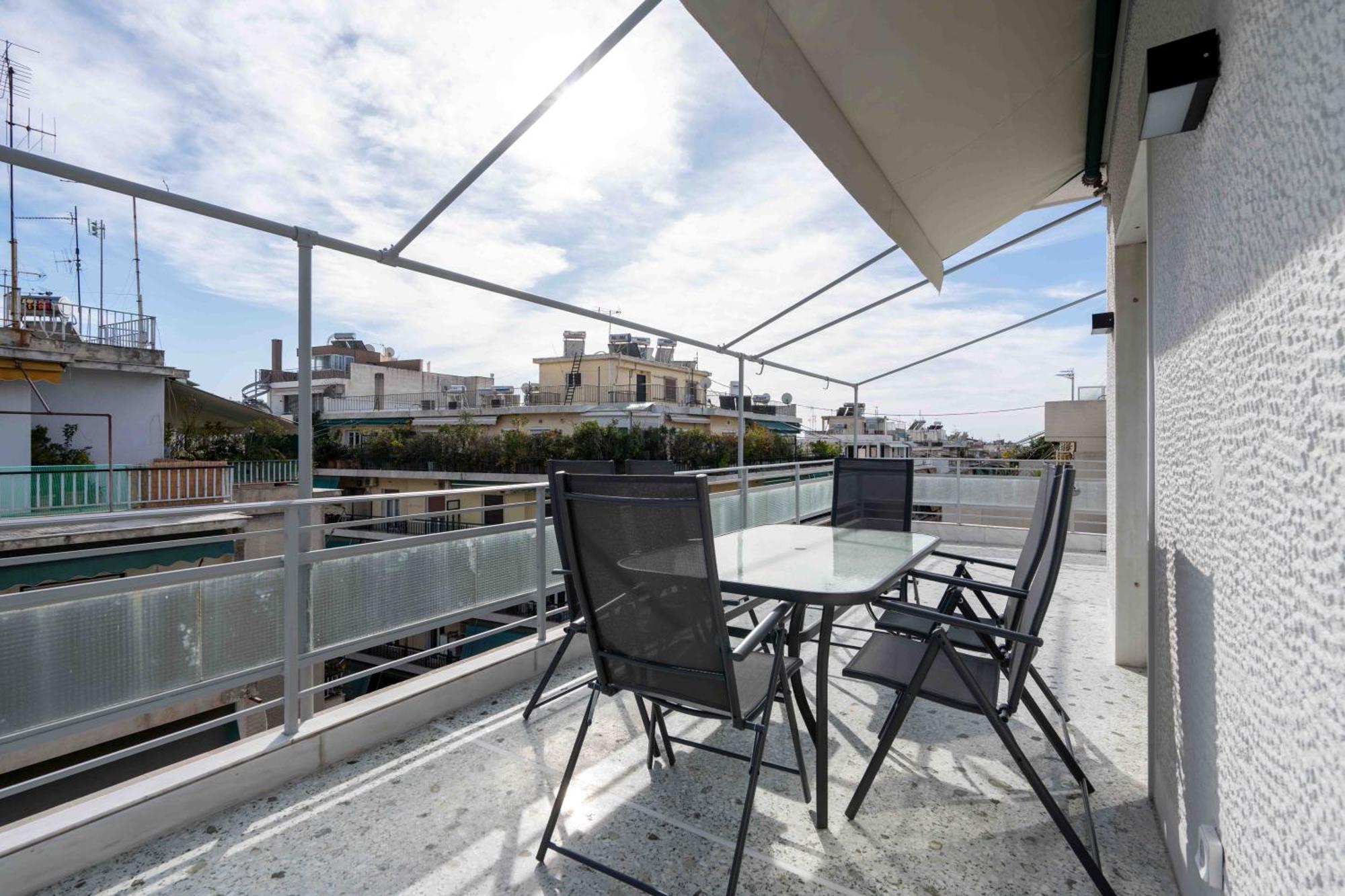 Corner Penthouse In Acropolis *